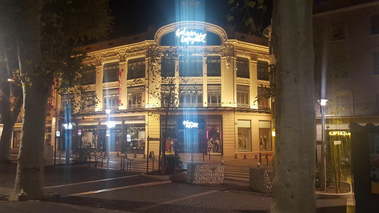Hotel Confort Безье Экстерьер фото